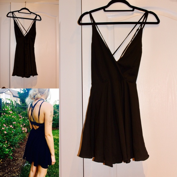Urban Outfitters Cross Back Skater Dress Size XS - Picture 2 of 2